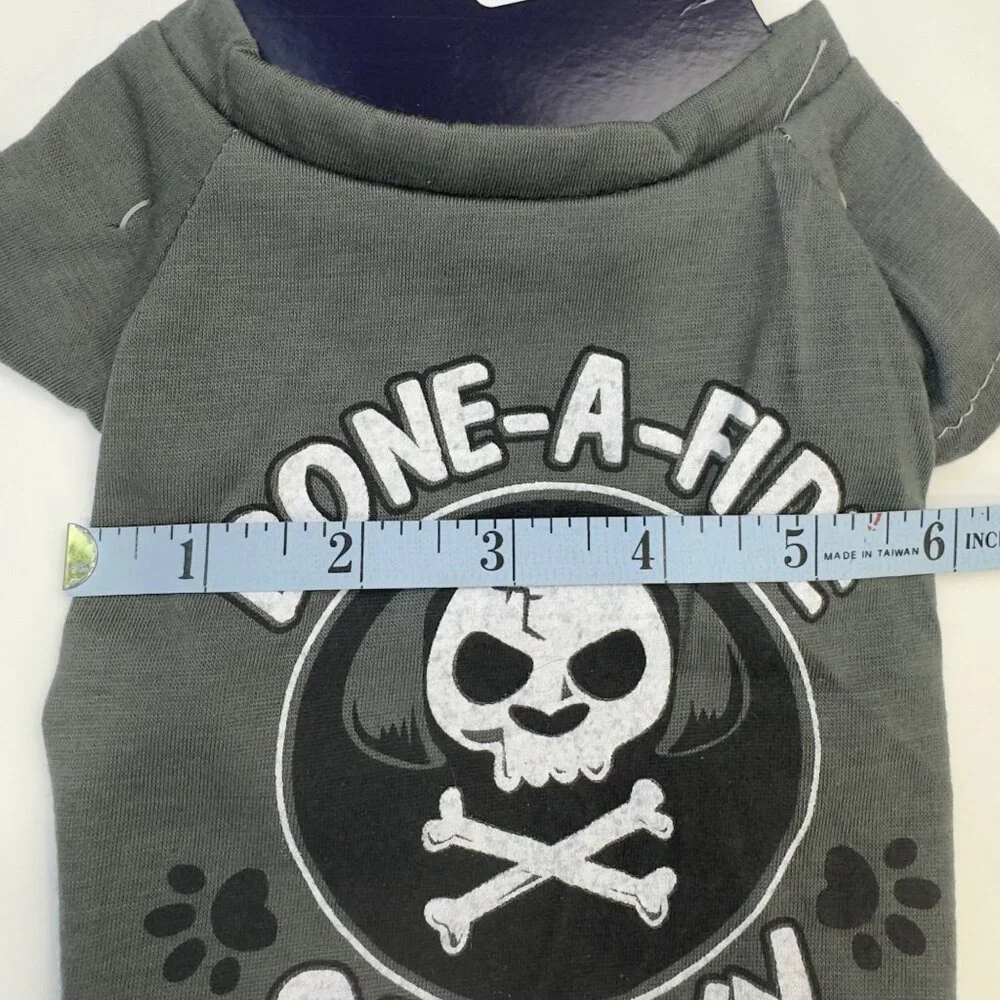 Bone-A-Fide Spooky Novelty Pet Halloween Tee Small Gray Skull Dog Costume NEW